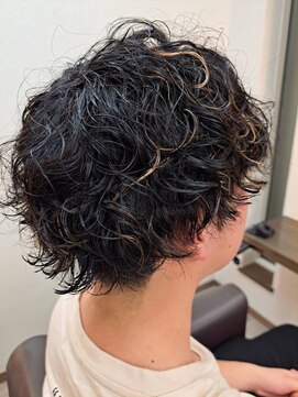 ヘアーメイク ギゼ(hair make GIZE) 波巻きパーマとツイストスパイラルのミックス