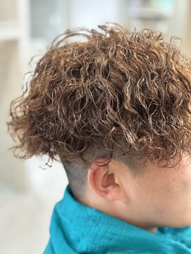 シャルムヘアー(charme hair) メンズ人気☆強めスパイラルパーマ☆