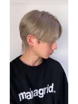 ローグ(ROGUE) ミルクティーグレージュ×センターパート