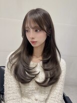 ヴェイナゴヤ(VEYY. nagoya) レイヤーカット/韓国ヘア/ブリーチなし/オリーブグレージュ/前髪