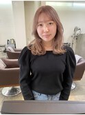 ピンクミルクティーベージュ×ミディアムレイヤー