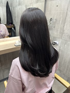 アリアバイエクラート 新宿南口店(ARiA by ECLART) ダークグレー/透明感カラー/暗髪