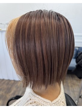 ヤイ(Yhai) カラー