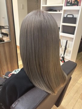 ヴァンクラウドフロムコウベ 恵庭店(VENT CLOUD from KOBE) ホワイトグレージュ/ダブルカラー/ブリーチ/ホワイトブロンド