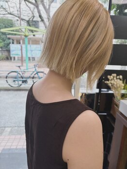 カウンセリングから仕上げまでオーナーが担当！気さくで話しやすいので、髪のお悩みは気兼ねなく相談を☆