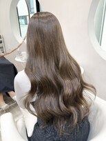 レア 表参道(L'ea) ・黒髪クラゲヘアーオリーブグレー小顔ココアベージュ