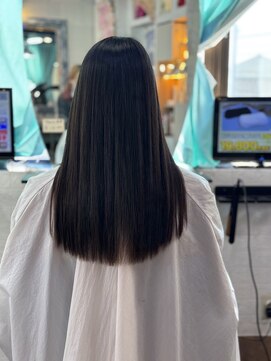 カリーナ 三咲店(Karina) ロング、ストレートヘア