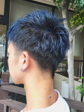 アヴァンス 北花田店(AVANCE) 刈り上げショート × ブルー