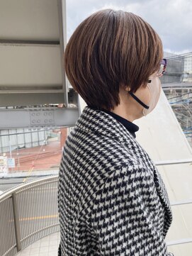 オーシャン(Ocean) ［OCEAN Hair&Life 水田成美］明るい白髪染め/前髪なしショート