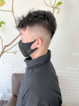 デザイアー 下高井戸店(desire) フェードスタイル×スペインカール