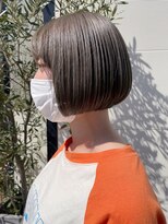 アヴァンセ サニー美容室&nbsp;ミニボブ/オリーブベージュ/ブリーチカラー