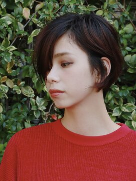 ビュートリアム 福岡(BEAUTRIUM) ノーブローで決まる大人のクールショートボブ
