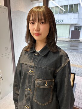 ルックアット(Look at) 【Look at】20代30代40代くびレイヤーグレーベージュヘルシー