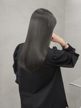 ネイヴィル 銀座(navile)