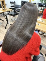 ピープスアンドスー 表参道 渋谷(Peeps&Suu.)&nbsp;髪質改善トリートメント ハイライト ケアプリーチ透明カラー