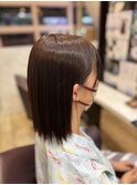 縮毛矯正/毛先を軽くした切りっぱなしボブスタイル