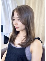 トエン(toen)&nbsp;ナチュラルレイヤー×アッシュベージュ