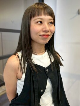 ヴヴ(Bub) オリーブグレージュ 透明感カラー ストレート 前髪カット