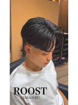 ルースト 原宿店(ROOST) MEN’S HAIR/サーフカール/刈り上げセンターパート/髪質改善