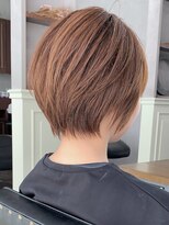 ザシー オモテサンドウ(The C) 20代30代40代50代ナチュラル大人可愛いレイヤーショートボブ