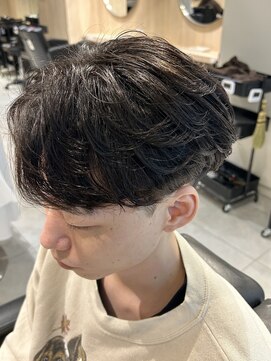 レボ 片町店(Revo) フェザーパーマ