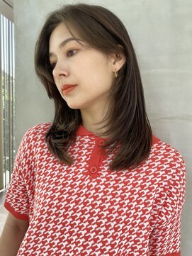 ビュートリアム 南青山(BEAUTRIUM) 顔まわりレイヤー 外国人レイヤーミディアムレイヤー表参道青山