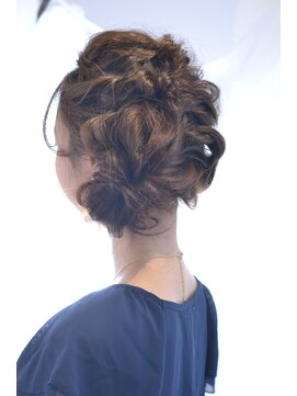 スノッブリコ(snob rico) [snobrico]サイドアップアレンジ×ルーズカール