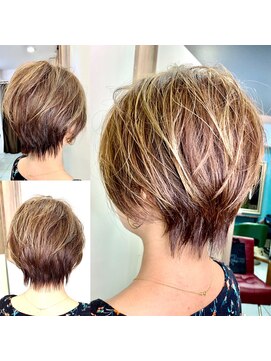 ニチカ 銀座(NYCKA) ショートボブ×軽やかハイライト