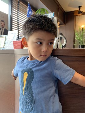 ヘアーワークス ブレーヴ(HAIR WORKS BRAVE) ツーブロックショート☆