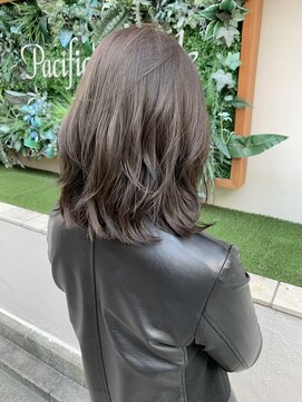 アフロートpd+ KOBE(AFLOATpd+) 【神戸三宮】赤味を消した透明感グレージュ　ブリーチなし