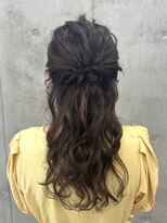 ハーフアップ