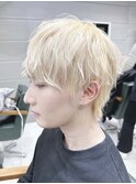 ホワイトカラー 韓国マッシュ 　金髪ブロンド　マッシュウルフ