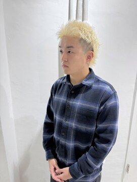 ミュー(Mu) 抜きっぱなしブロンド　紫シャンプー仕上げ