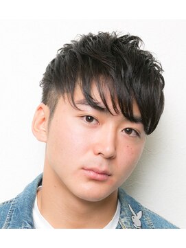 サロン ド ソーホー 蕨(Salon de SOHO) アップバング　黒髪モテショート★ツーブロック★ビジネスＯＫ！