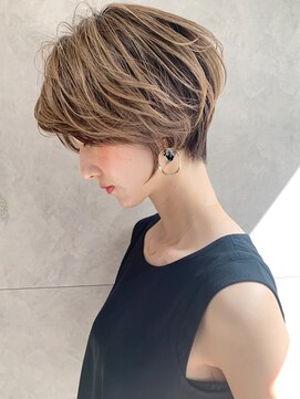 アヴァロン(AVALON) この夏おすすめ☆ひし形ショート×シャンパライトカラー