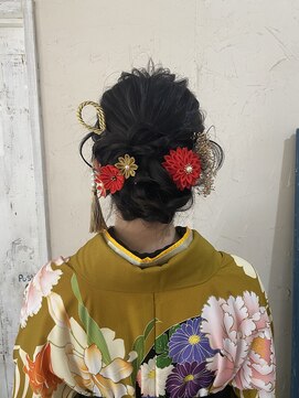 エミュー(emue) 京都 ヘアセット ヘアアレンジ 編みおろし 卒業式ヘア 中島