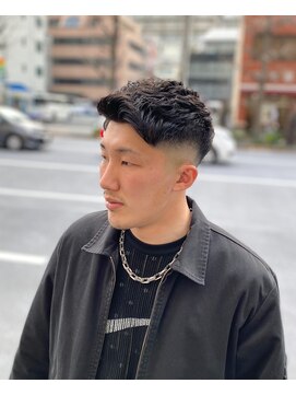 グルーマーズトウキョウ(GROOMER/S TOKYO) アイロンパーマ　ショートフェード　束感　GROOME/STOKYO太田