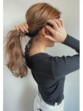 ラメール(la mere by THIS&THAT) ケアブリーチ×重めロングベージュ