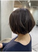 ショートボブ