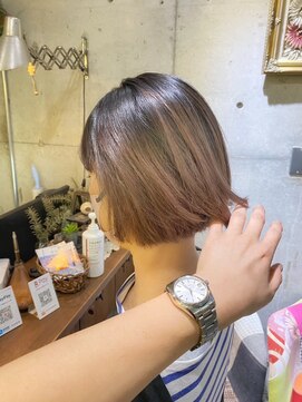 トト 船橋店(toto.) 黒髪/グレーベージュ/レイヤーロング/前髪パーマ[西船橋/津田沼]