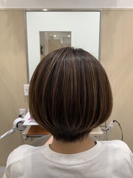 アドラーブル 長岡リバーサイド千秋店(adorable) 脱白髪染めハイライト×大人ショート