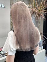 ソル ジングウマエ(SOL JINGUMAE)&nbsp;ミルクティーベージュミニボブインナーカラーグレージュカラー