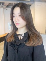 アイティーバイアルバム 下北沢店(IT by ALBUM)&nbsp;レイヤーロンググレージュカラーエモージュ美髪_ba484991