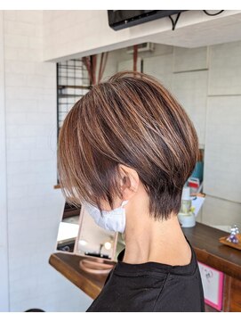 ヘアークリエイト マァーノ(Hair create mano) 白髪ぼかしハイライト