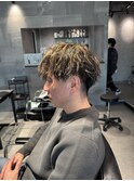 刈り上げVマッシュ×ハイライトカラー×波巻きパーマ