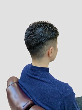 銀座マツナガ 浅草店 ツーブロナチュラルアイロンパーマゆるふわバックスタイル