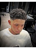 【男が好きな髪型No.1】　極道パーマ