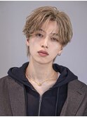 金髪ブリーチツーブロック韓国ニュアンスマッシュショート