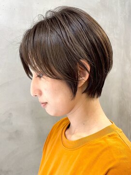 エリマ 横浜西口(elima) 横浜西口顔周りレイヤーカットくびれヘア切りっぱなしボブ30代