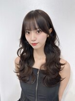 アイドットプラスフェリシア 表参道(i.+FERiCIA.)&nbsp;暗髪でもかわいいウェーブヘア